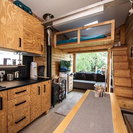 Tiny House - Chatka V Rezi U Prahy Husinec  Ngoại thất bức ảnh