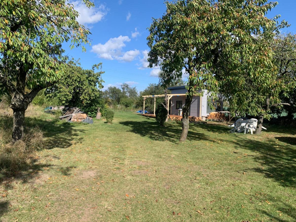 Tiny House - Chatka V Rezi U Prahy Husinec  Ngoại thất bức ảnh